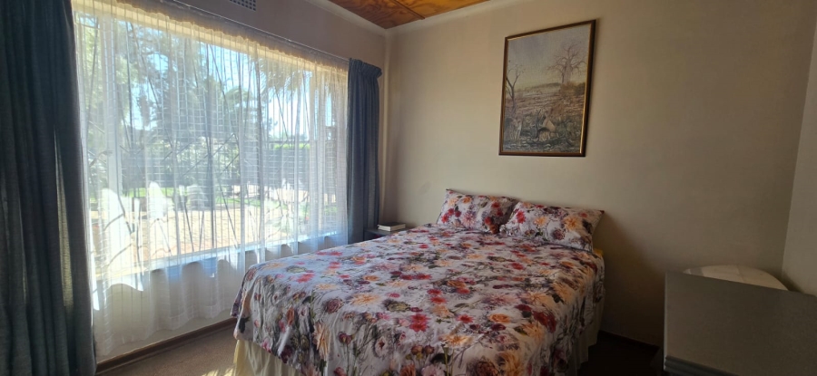 3 Bedroom Property for Sale in Ellaton North West